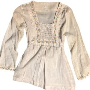 1970s cream and tan cottage fairy blouse with floral embroidered detail